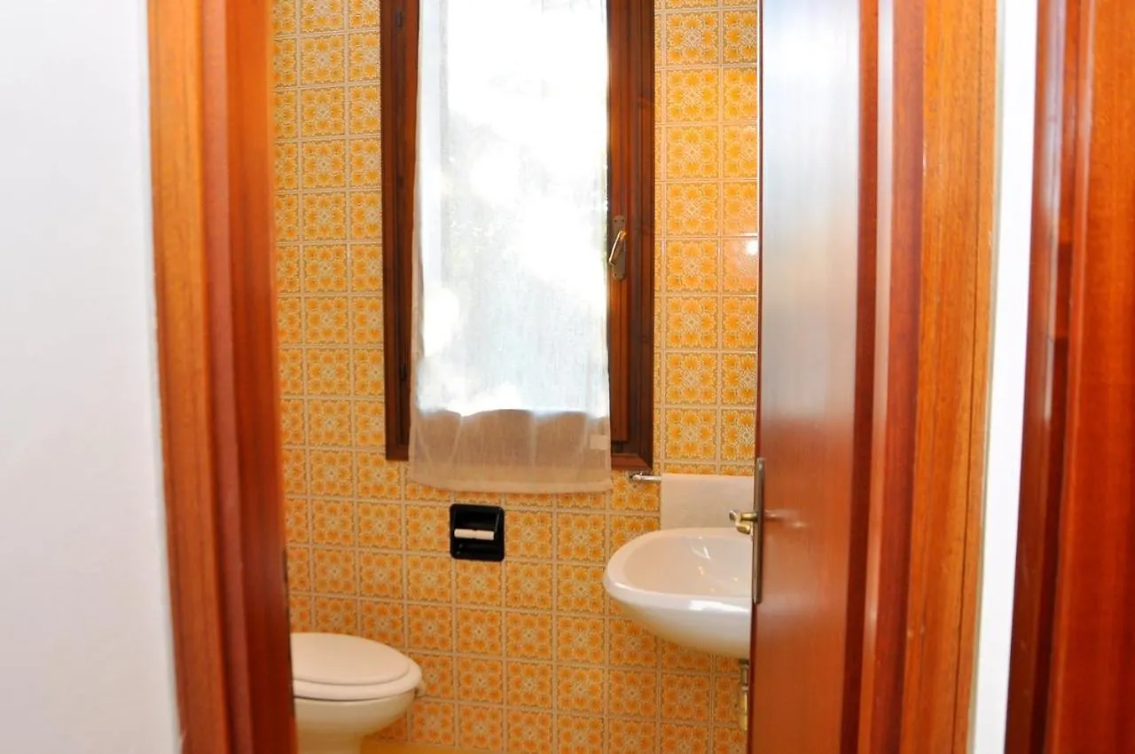 Villa Apartment Near The Beach For 7 Guests - Beahost Bibione Italy