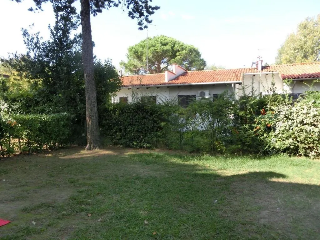 Villa Apartment Near The Beach For 7 Guests - Beahost Bibione Italy
